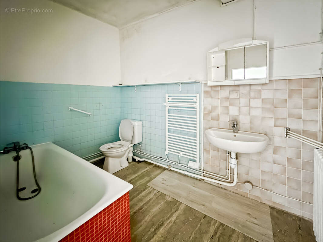 Maison à BARBEZIEUX-SAINT-HILAIRE