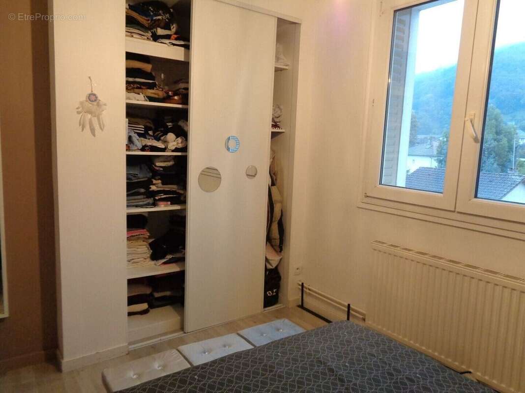 Appartement à FROGES