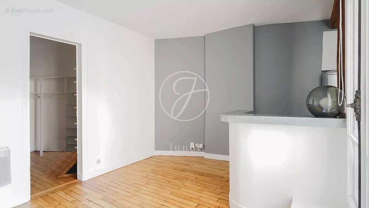 Appartement à PARIS-12E