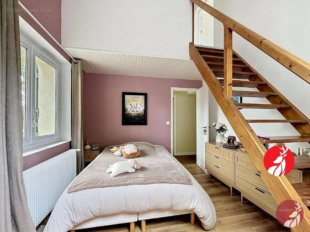 Maison à FLEURY-EN-BIERE
