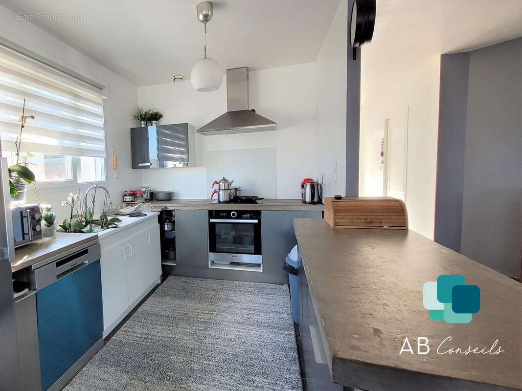 Maison à SAINT-LEGER-DU-BOURG-DENIS