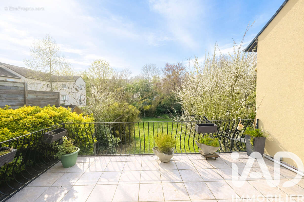 Photo 2 - Maison à RUEIL-MALMAISON