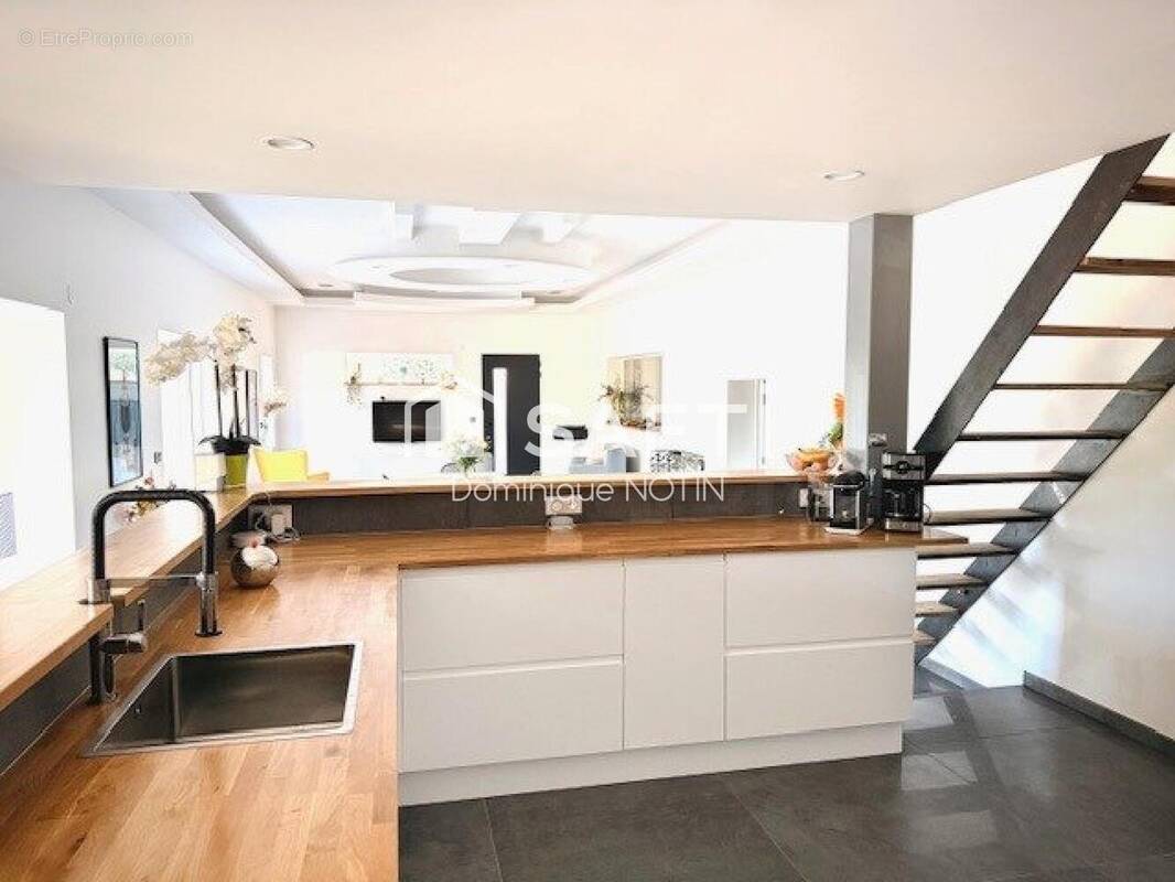 Photo 1 - Maison à VILLEFRANCHE-SUR-SAONE