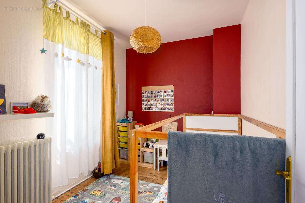 Secteur GATINOT - Maison 102.71 m² UTILES - 3 Chambres - Gare à pied - photo 7