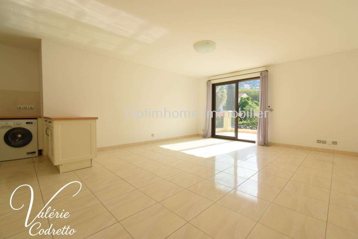 HYÈRES – T3 70 m² avec terrasse, garage – Résidence prisée proche centre-ville 83400 - photo 11