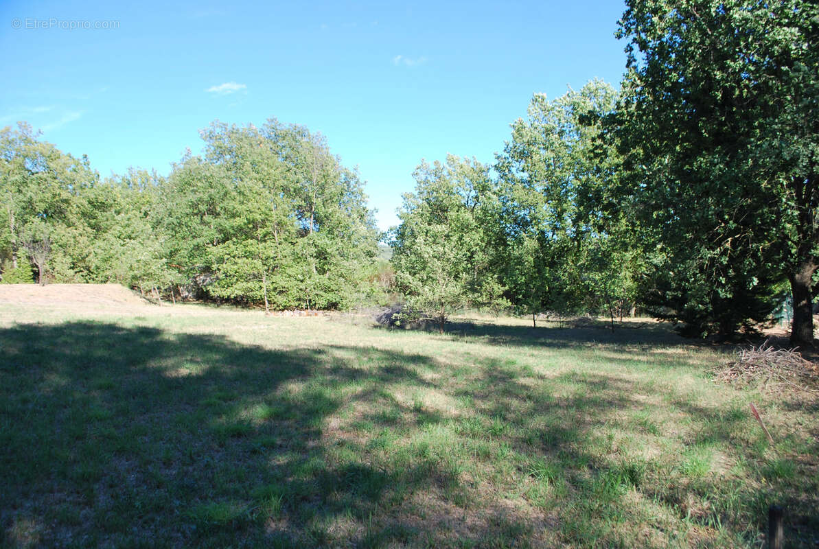 Terrain à VILLECROZE