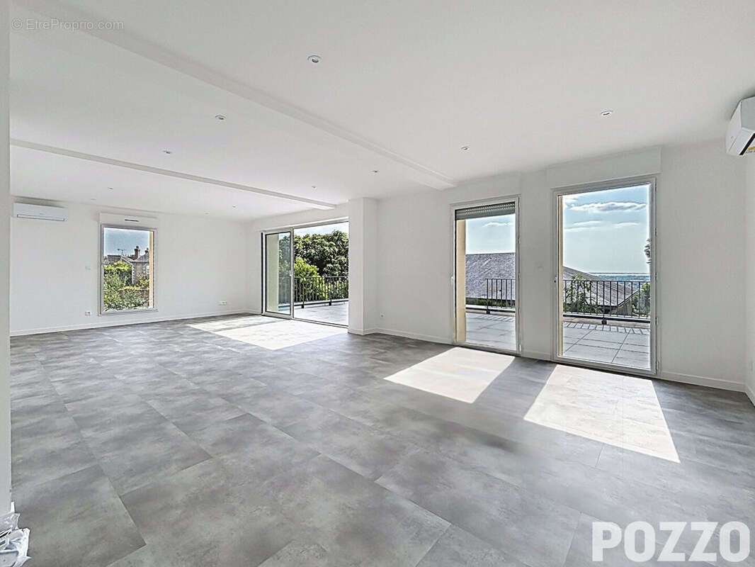 A Vendre -  Avranches - Appartement 4 pièce(s) 98,68 m² - terrasse et parking - photo 4