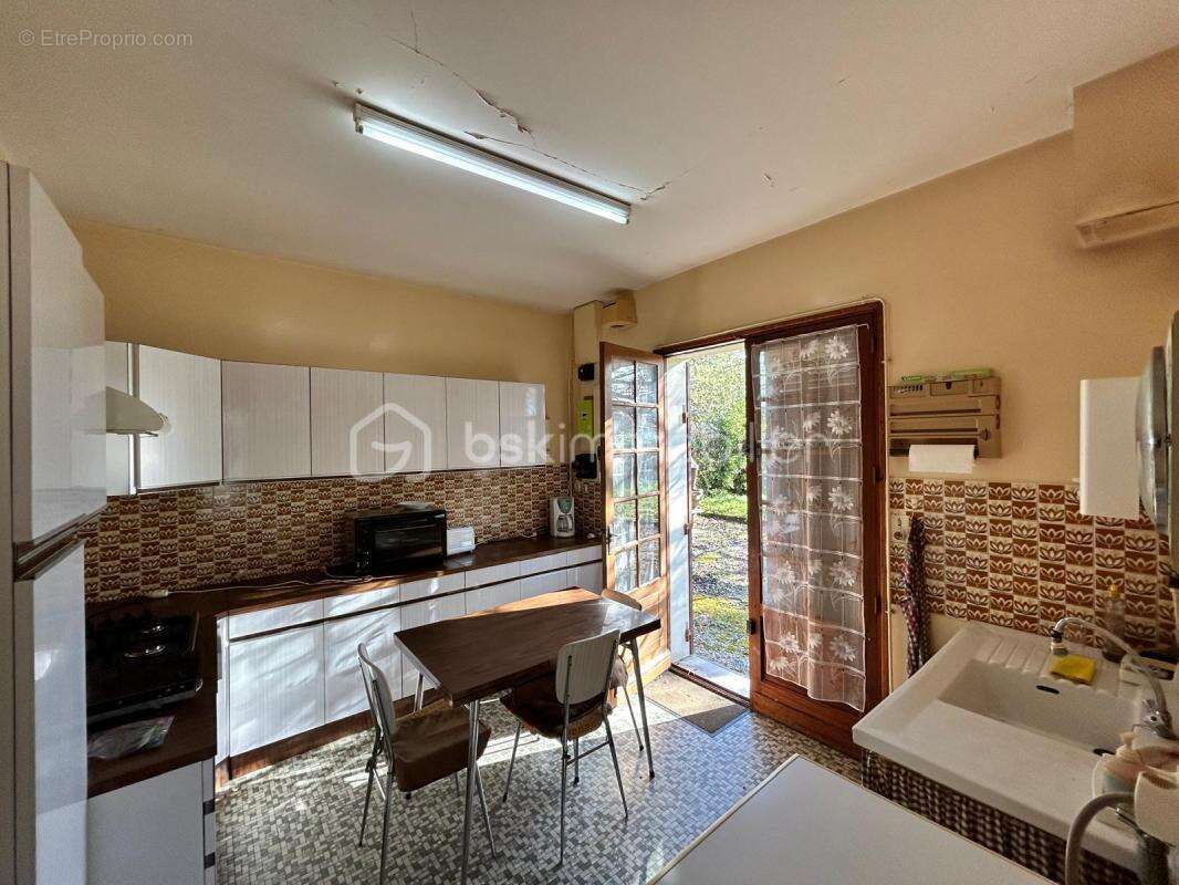 Maison à LA LANDE-DE-FRONSAC