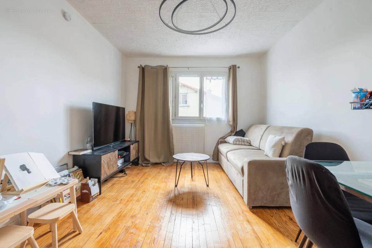 Appartement à CHAMPIGNY-SUR-MARNE