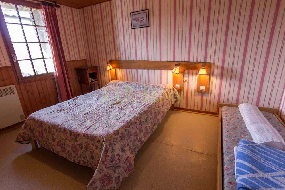 Appartement à CHAMBON-SUR-LAC