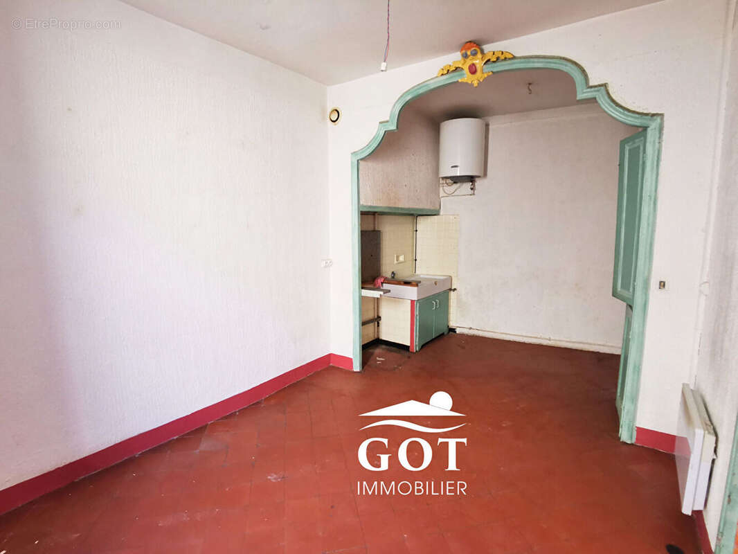A vendre Immeuble de rapport à rénover - 143m²  Saint-Laurent-de-la-Salanque (66250) - photo 5