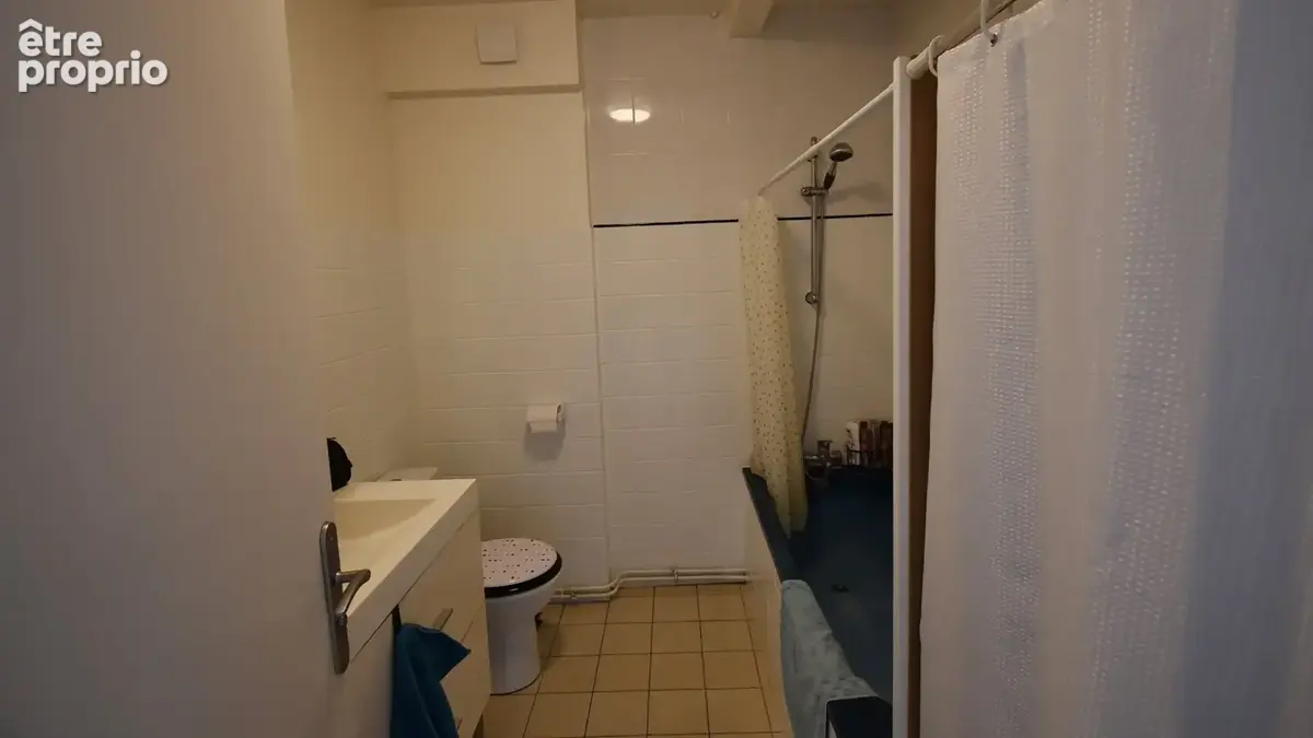À VENDRE - VICHY - Appartement vendu loué proche gare et hôpital - photo 4