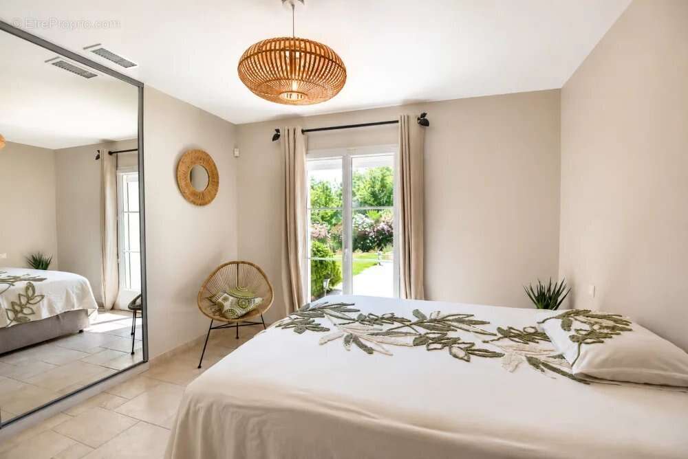 Fayence – Belle villa de 220 m² avec piscine et dépendance - photo 9