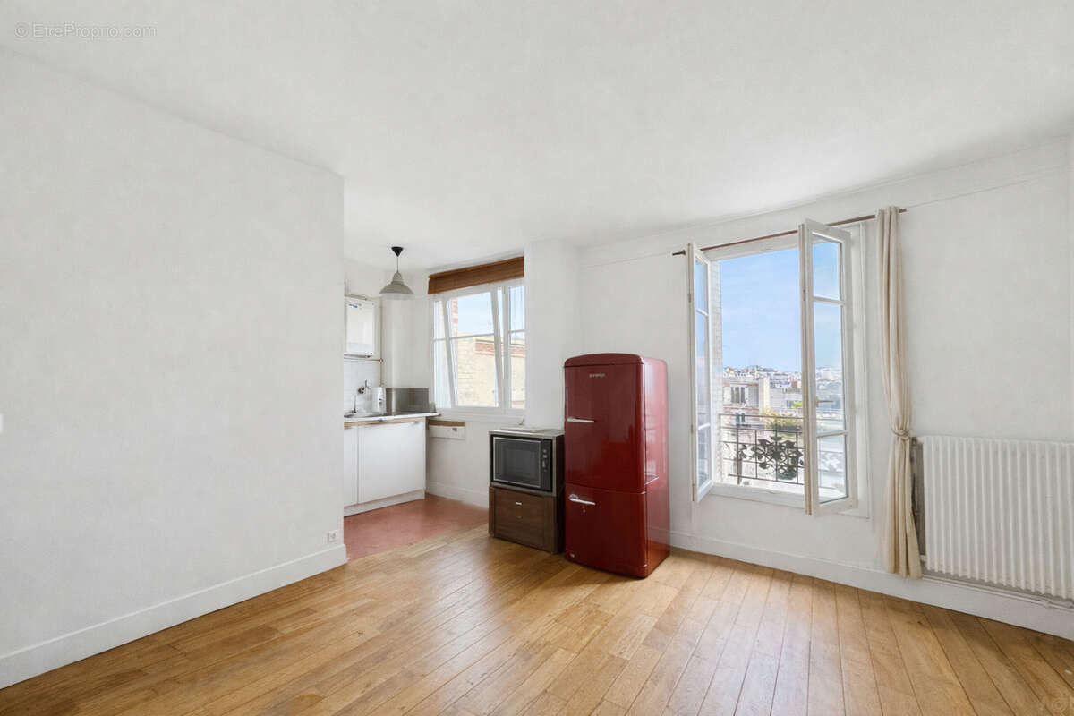 Appartement à PARIS-20E