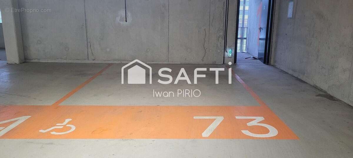 Photo 2 - Parking à RENNES