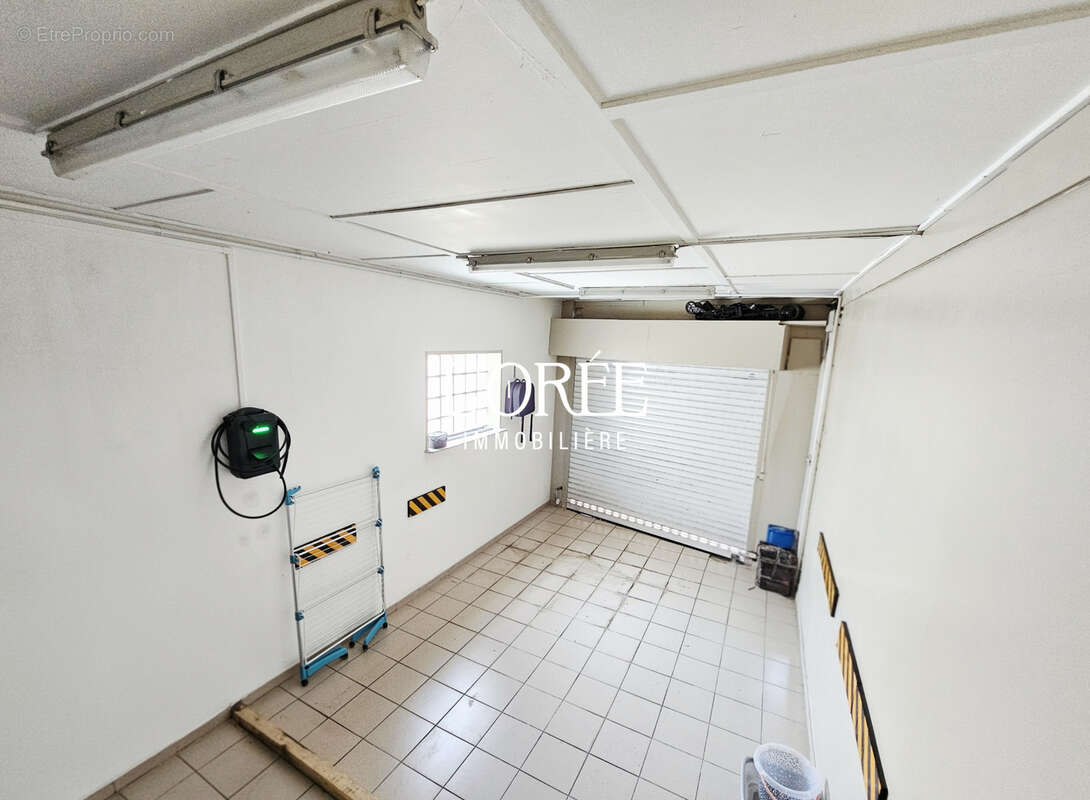 Maison de ville 1930 rénovée -  159m2 - beaux volumes - jardin - garage - photo 13