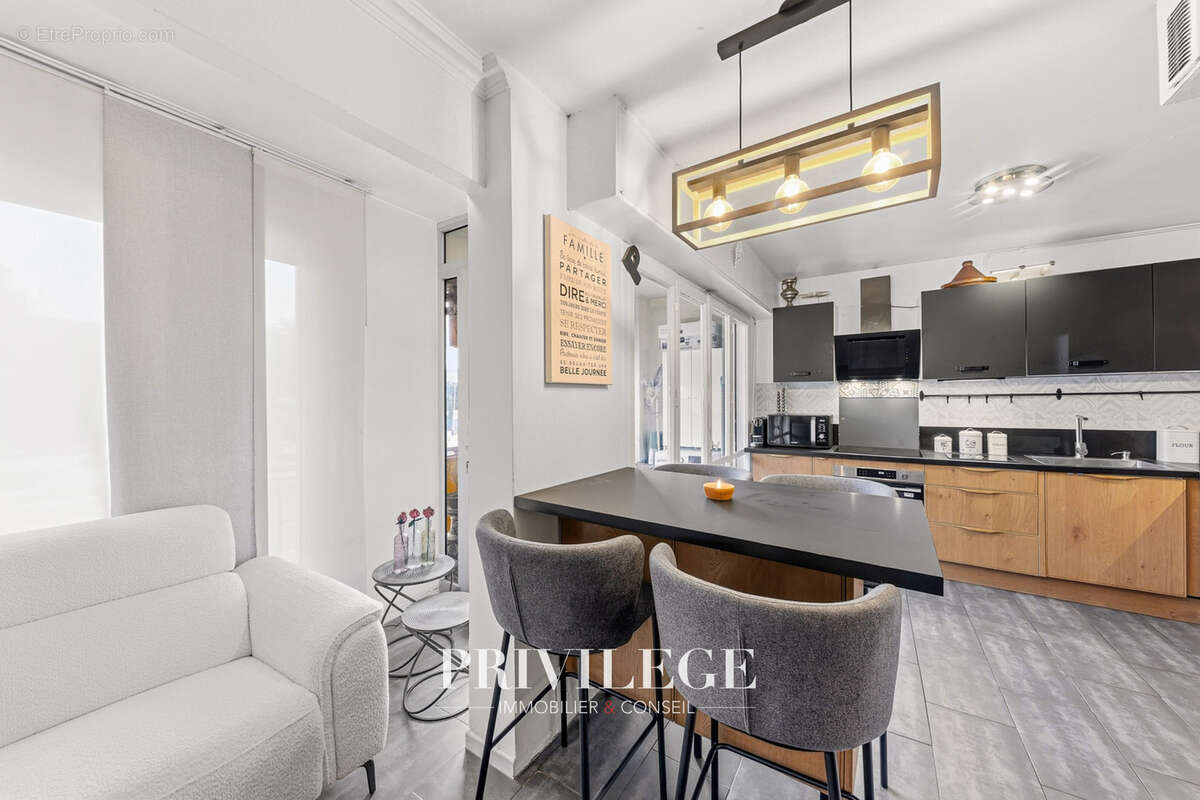 Appartement à LE CANNET