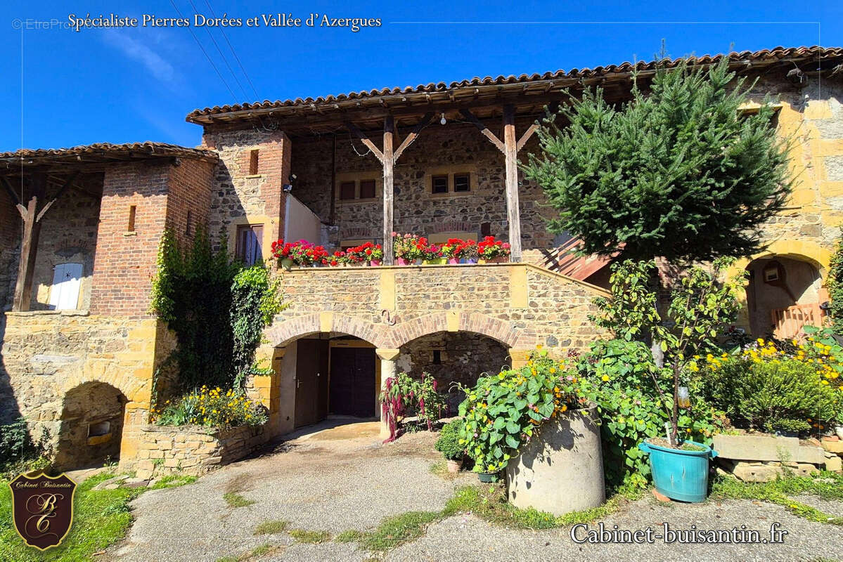 Maison à SAINT-VERAND