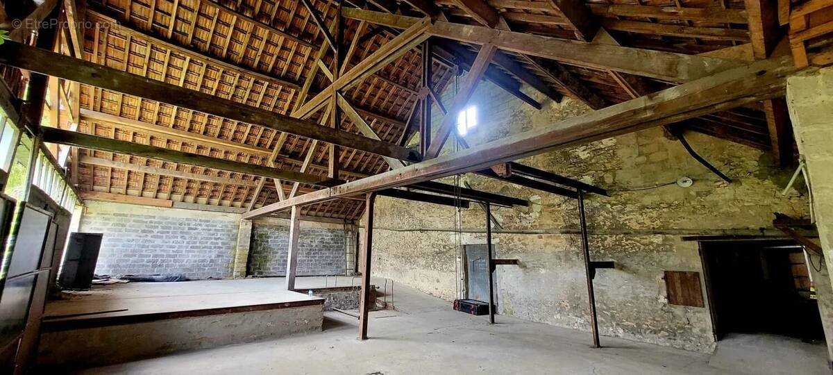 Appartement à MILLY-LA-FORET