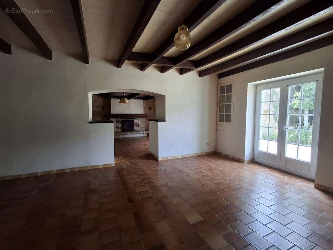 Maison à SAINT-CLAUD