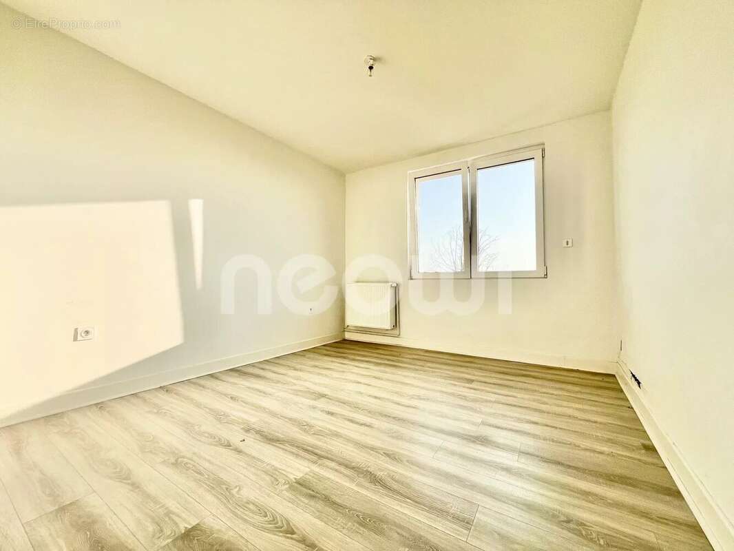 Maison à AIGUEPERSE