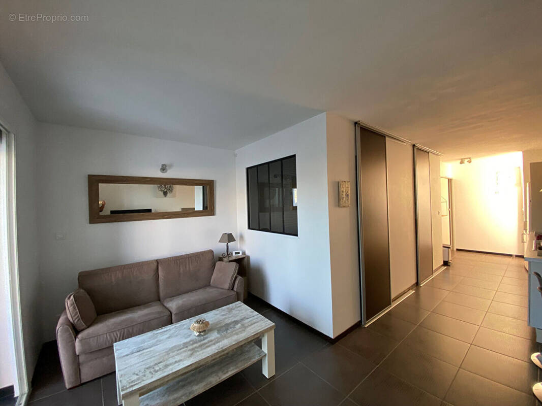 Appartement à SIX-FOURS-LES-PLAGES