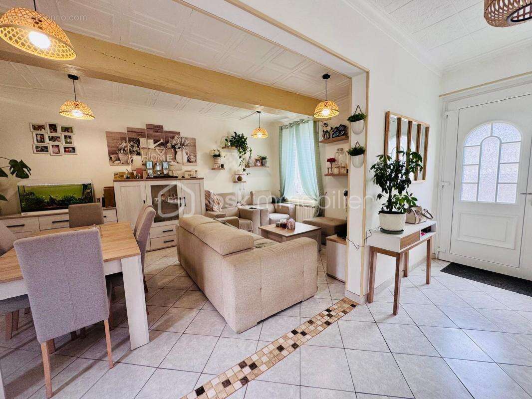 Maison familiale de 154m2 - photo 2