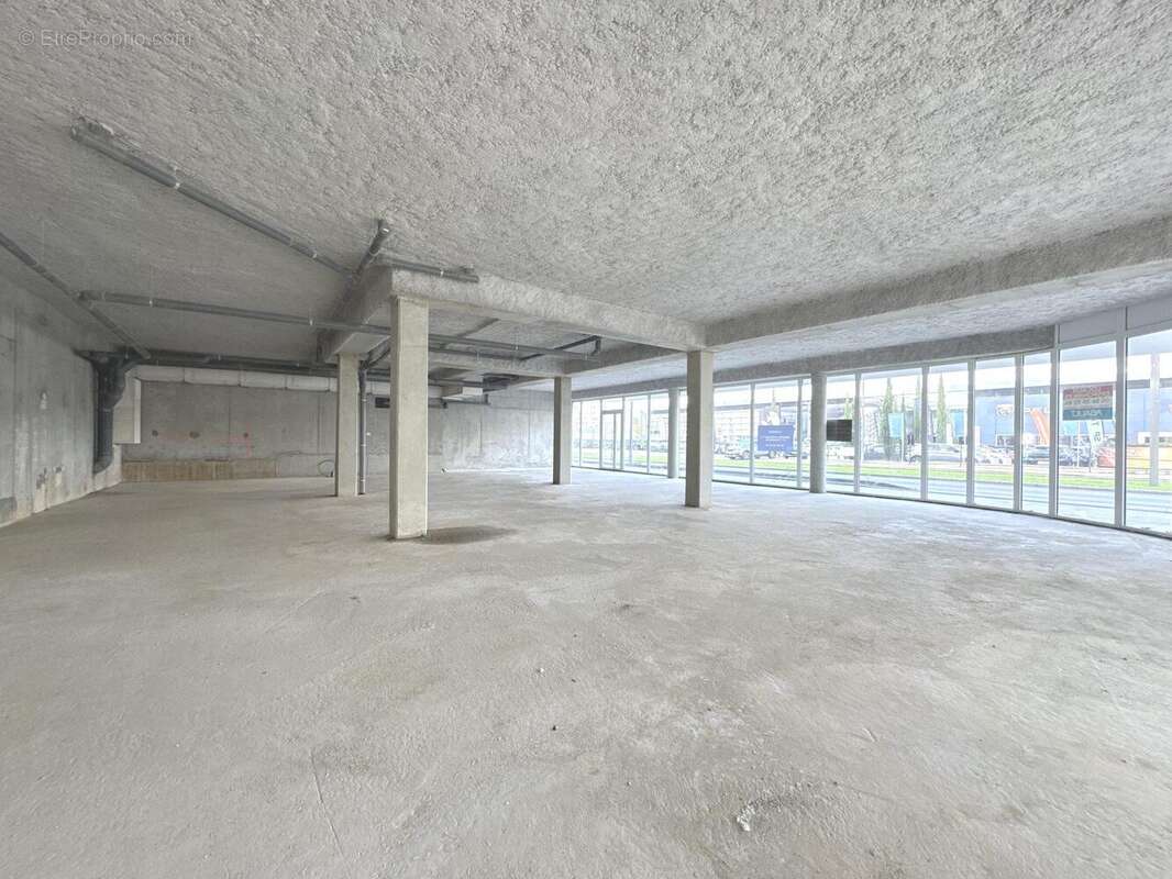 Commerce à LE BOUSCAT