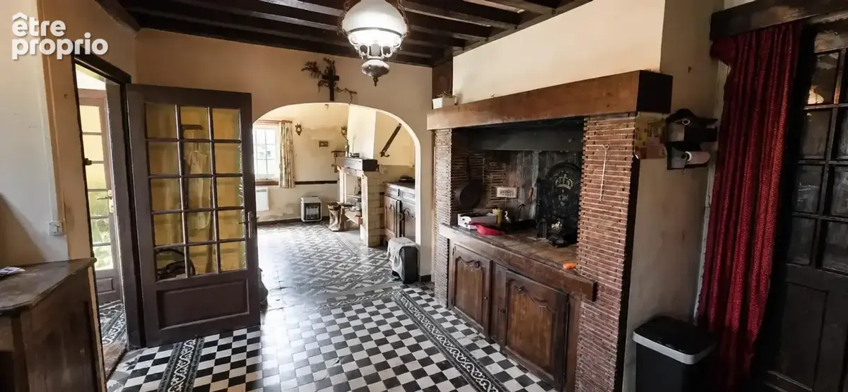 Maison de 5 pièces de 93 m² à Livarot-Pays-d'Auge à renover - photo 4