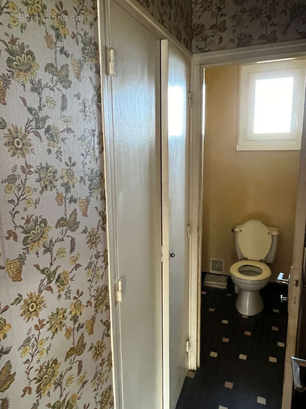 Charmante maison familiale avec jardin fleuri et garage - photo 12