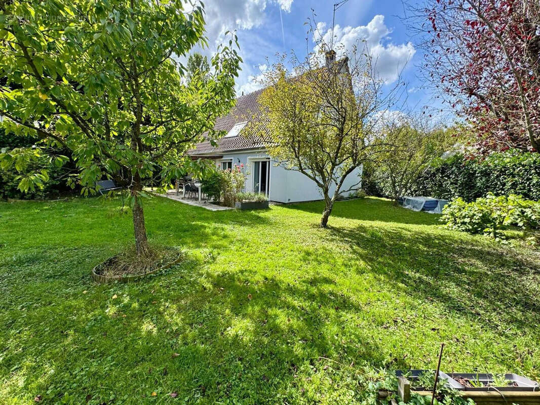 Maison à PONTAULT-COMBAULT