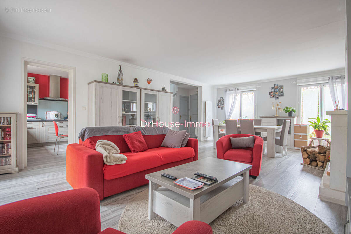 Maison à GARANCIERES