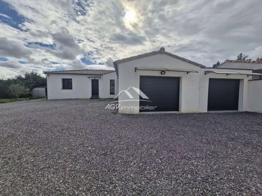 Maison à ALLEGRE-LES-FUMADES