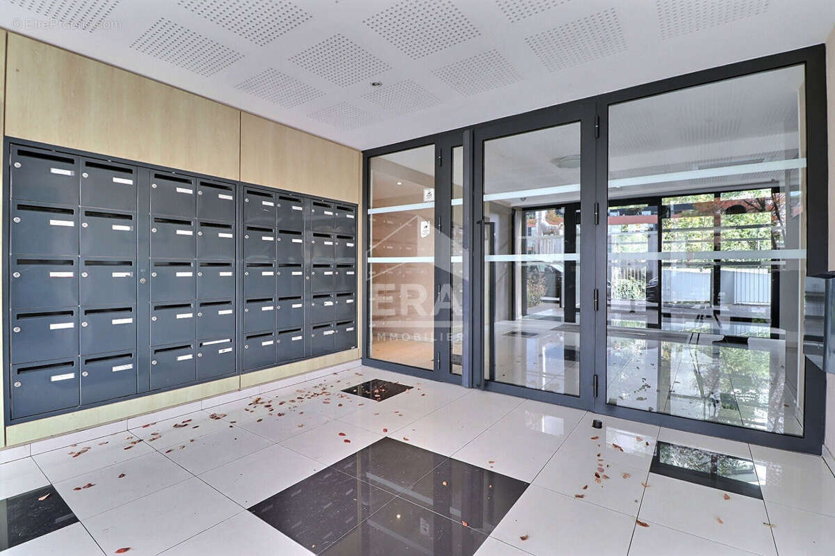 Appartement à AUBERVILLIERS