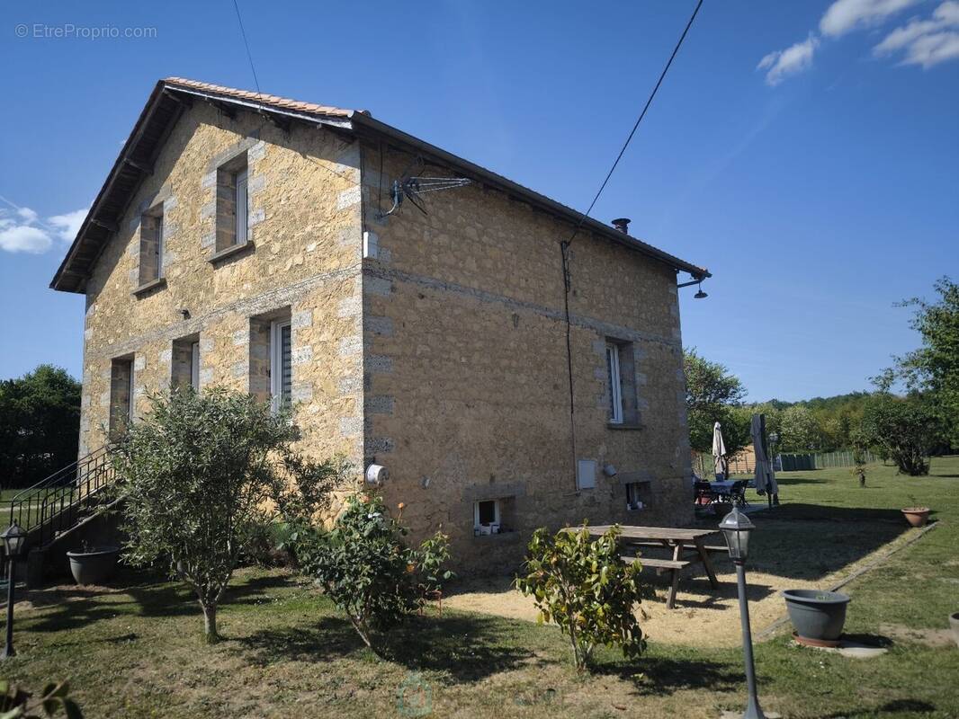 Maison à SAINT-AGNE