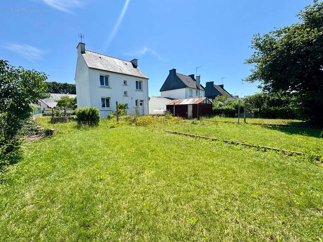 Maison à MELGVEN