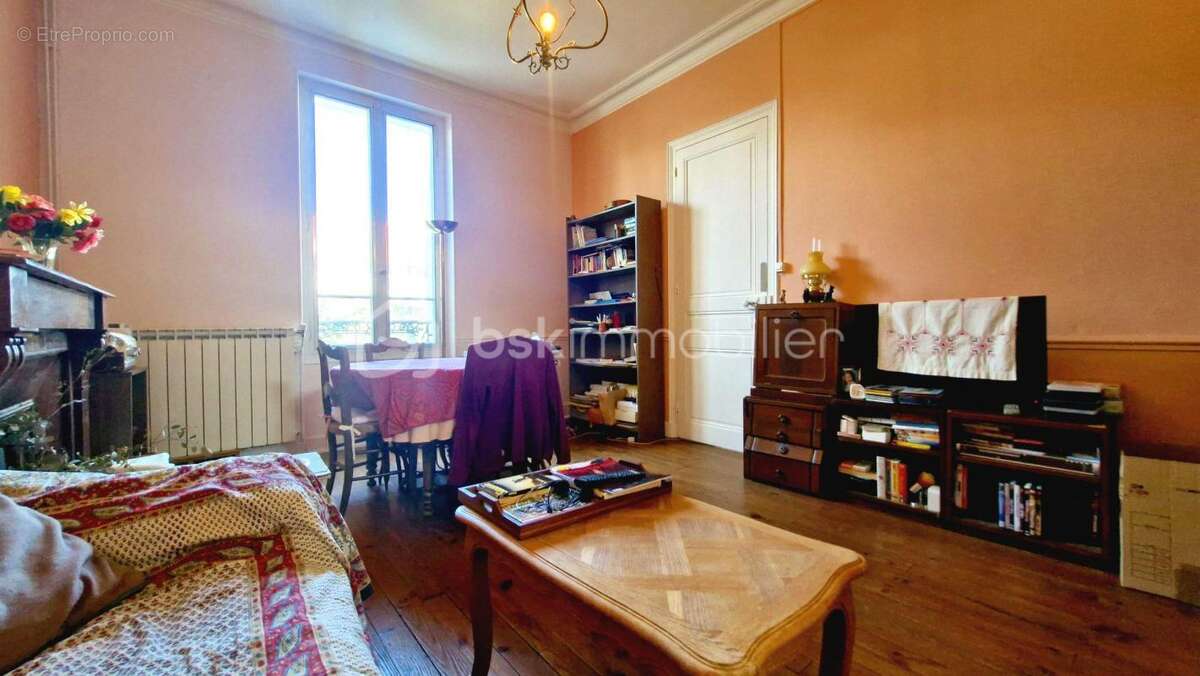 Maison à VIC-EN-BIGORRE