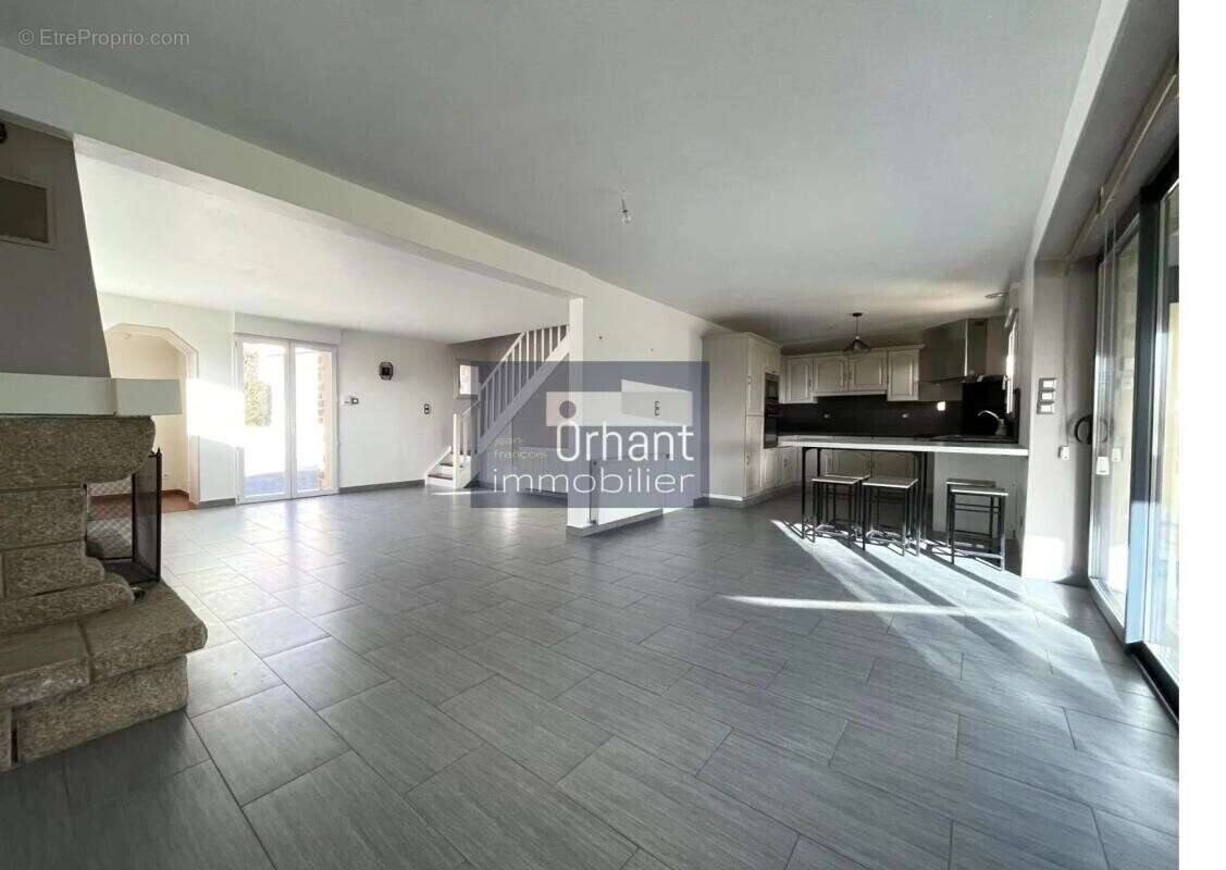 Maison à SAINT-NOLFF