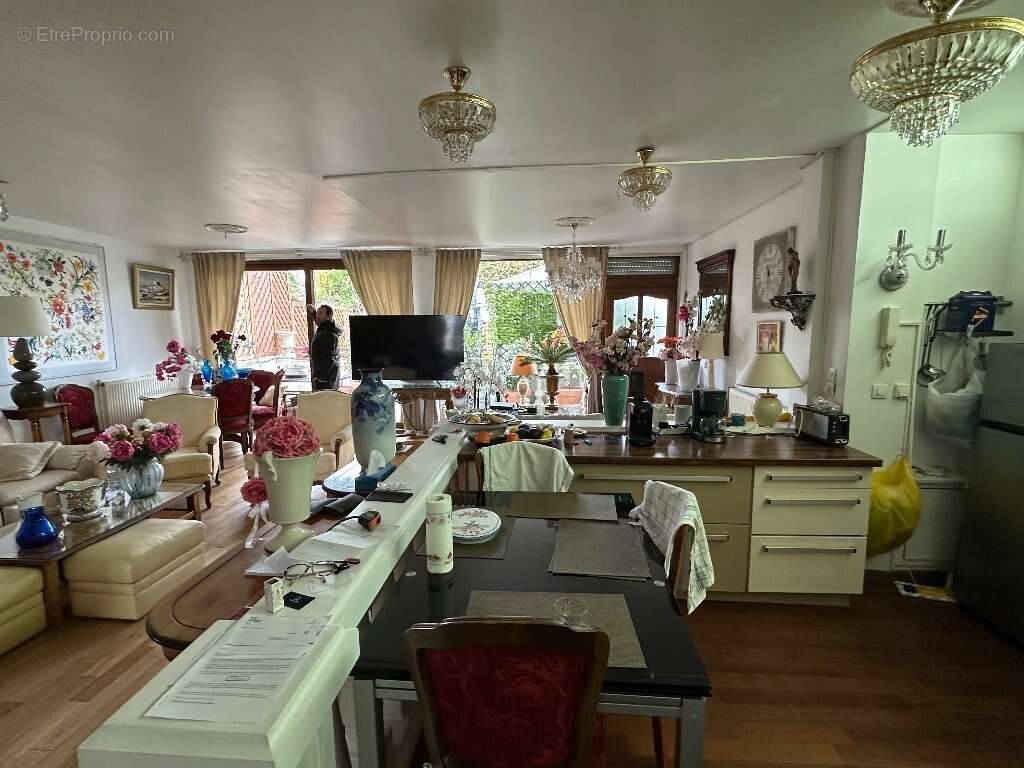 Appartement à FONTENAY-SOUS-BOIS