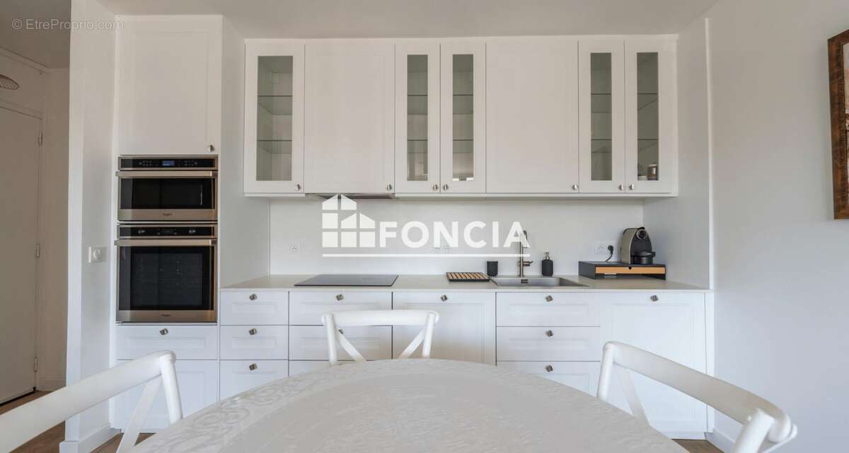 Appartement à ENGHIEN-LES-BAINS