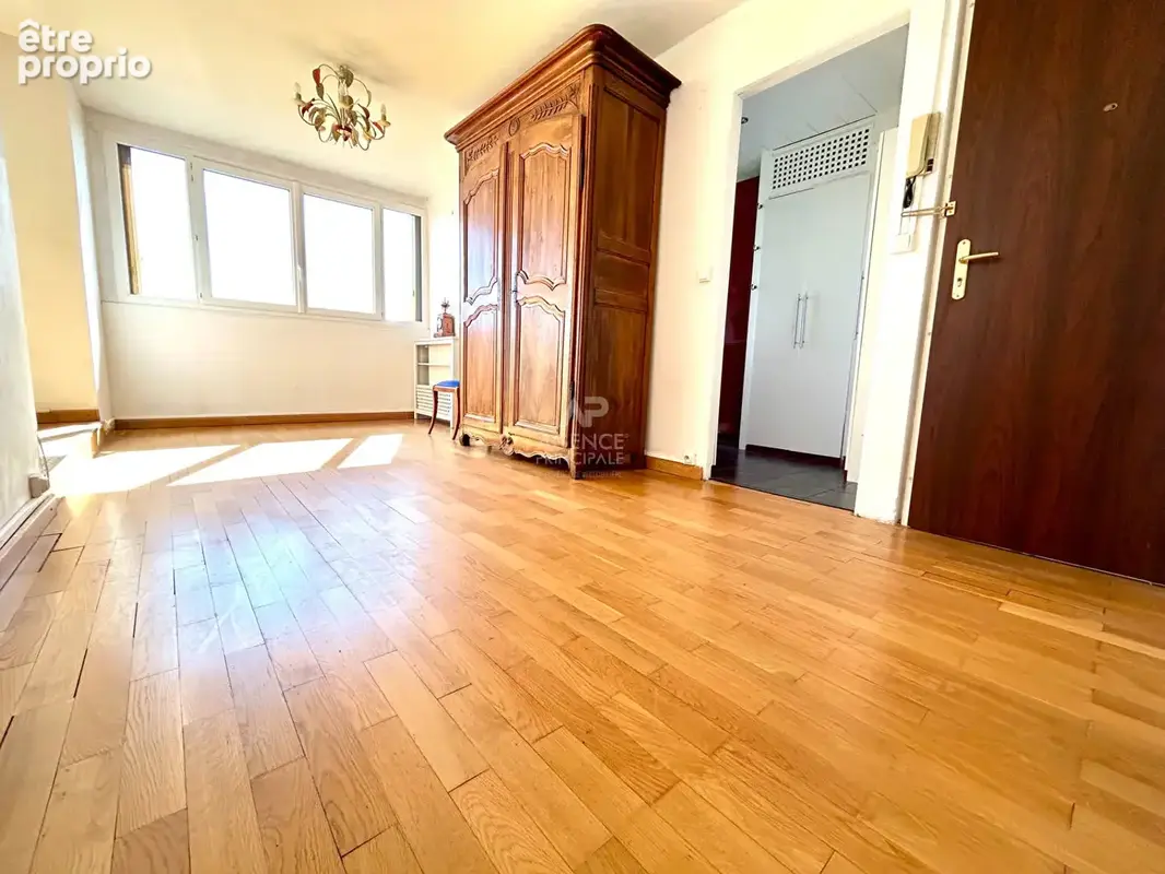 Appartement Poissy 4 pièce(s) 68.65m² - photo 3