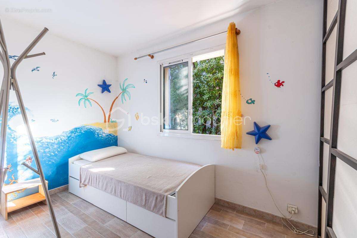 Le brusc - maison 110 m2 - calme - jardin - terrasse - sud/ouest/est - photo 12
