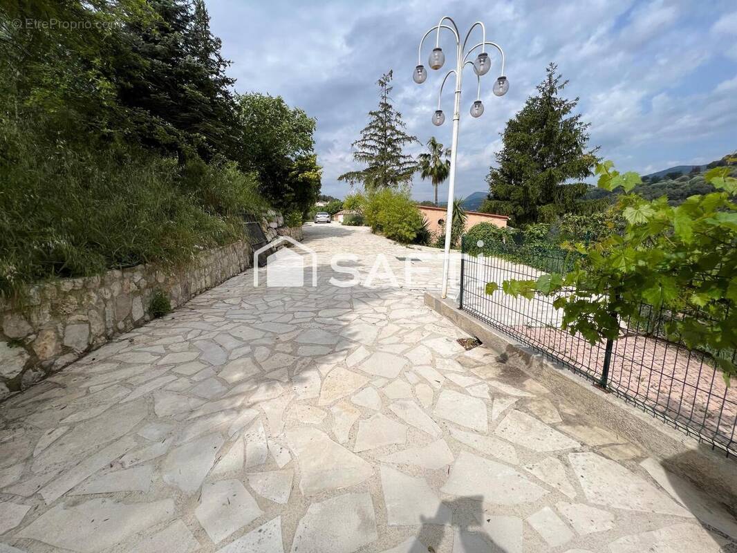 Photo 1 - Maison à LA TRINITE