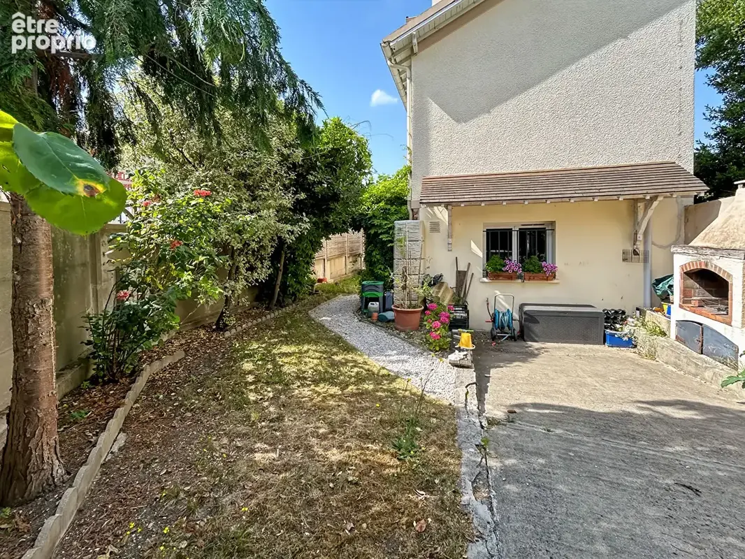 Maison 5 pièces -  LES BOUTOURS - photo 5