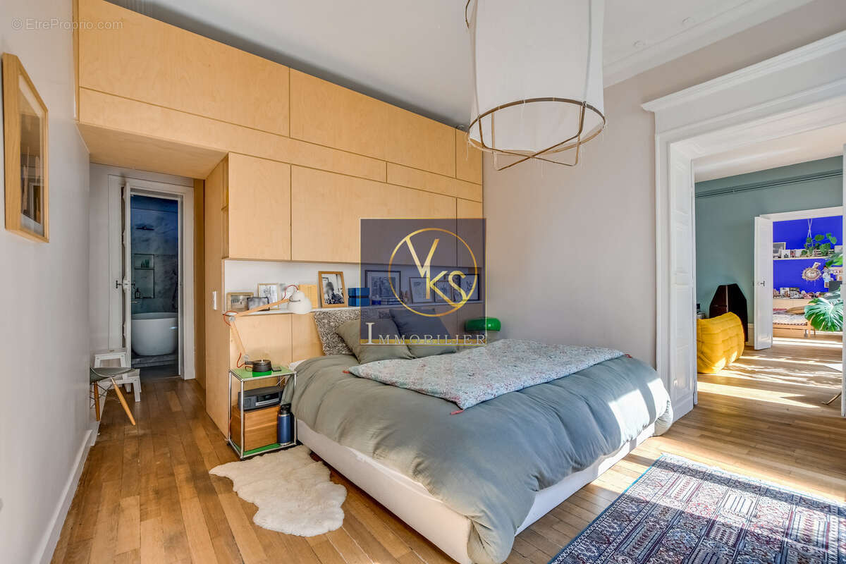 Appartement à PARIS-9E
