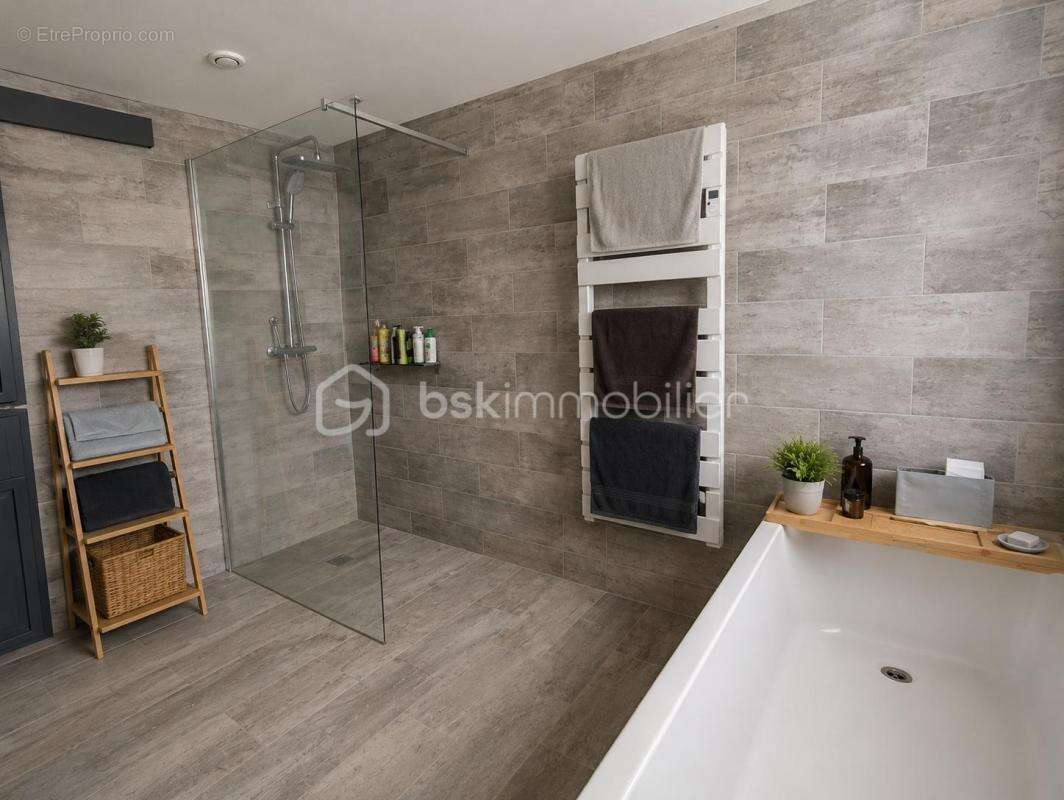 Maison familiale de 220 m² à Boisredon - photo 9
