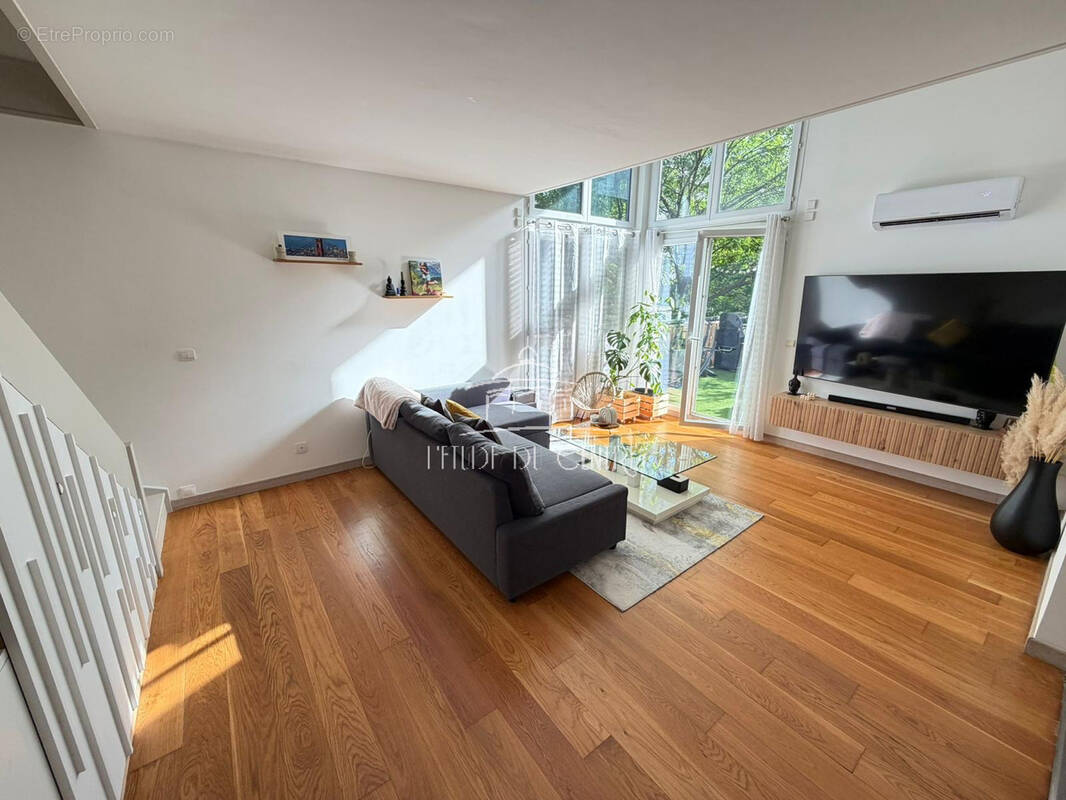 Appartement à VILLENEUVE-LE-ROI