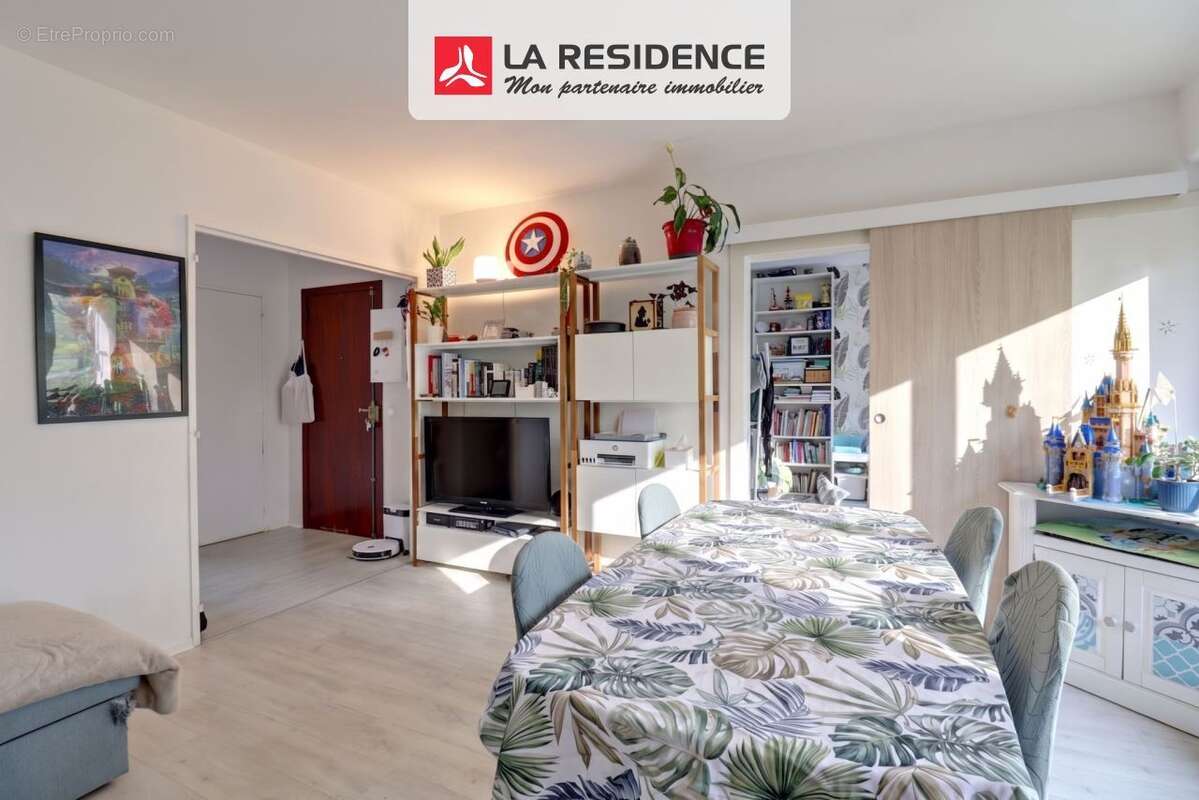Appartement à VERNEUIL-SUR-SEINE