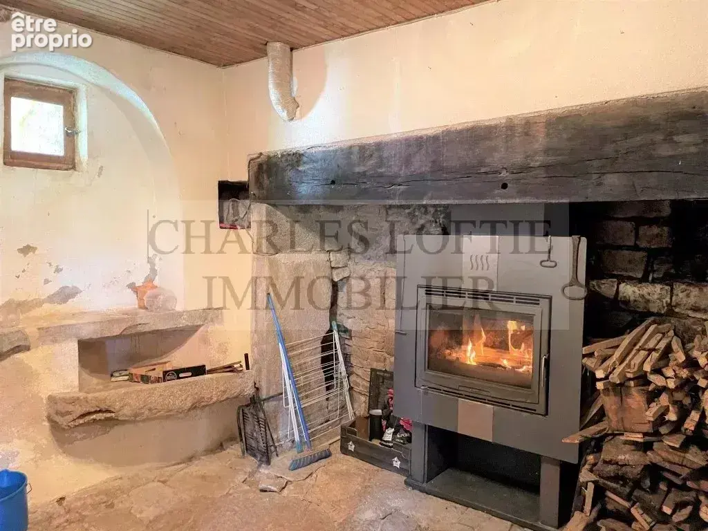 Charme et authenticité pour ce très bel ensemble de bâtiments - photo 33