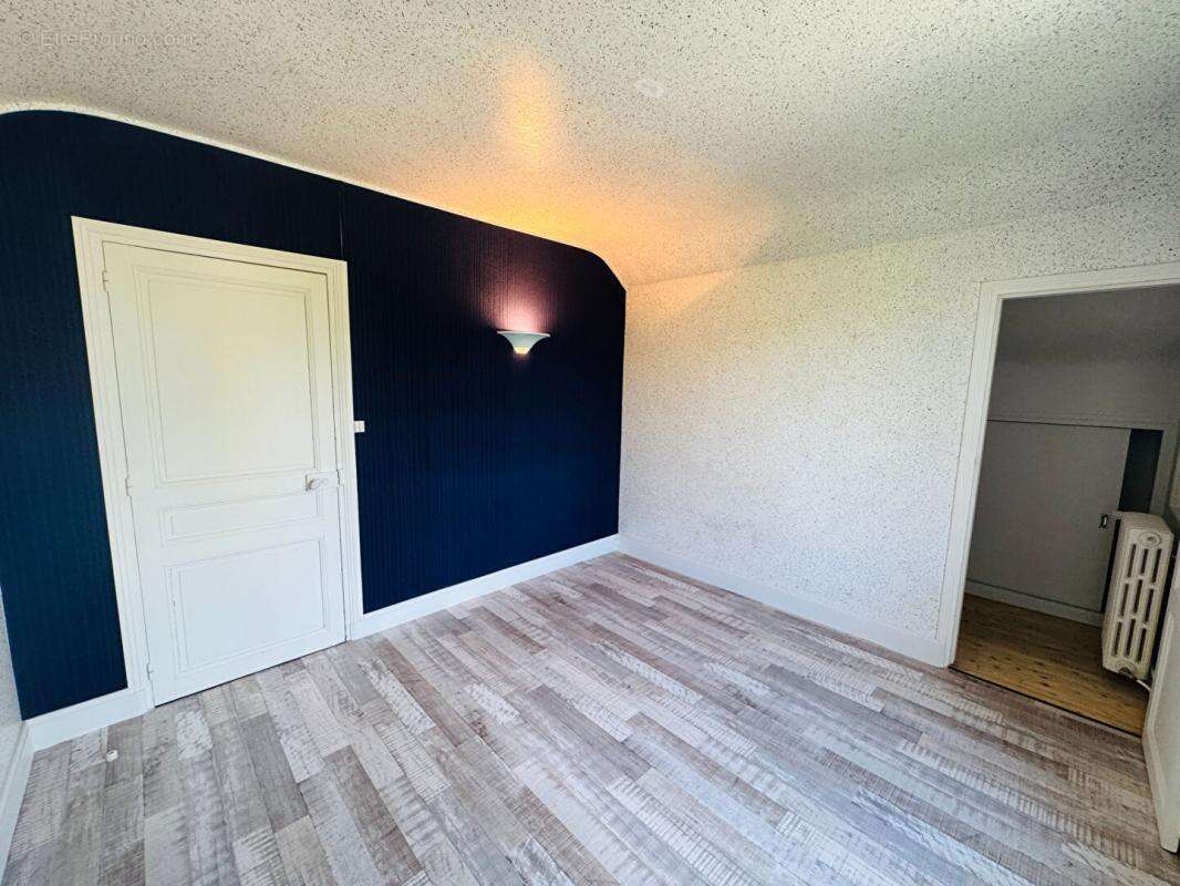 Maison à COSNE-COURS-SUR-LOIRE